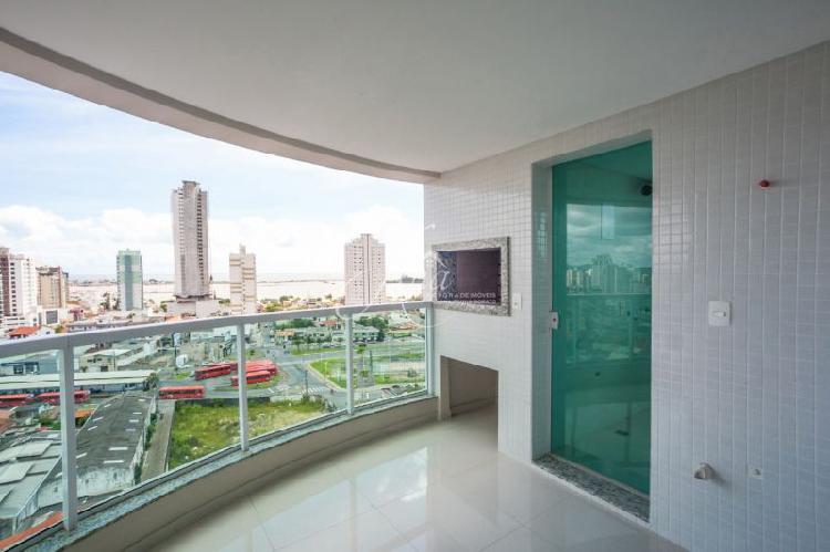 Apartamento com 3 Quartos à Venda, 106 m² por R$ 618.000