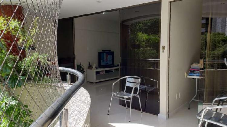 Apartamento com 3 Quartos à Venda, 126 m² por R$ 810.000