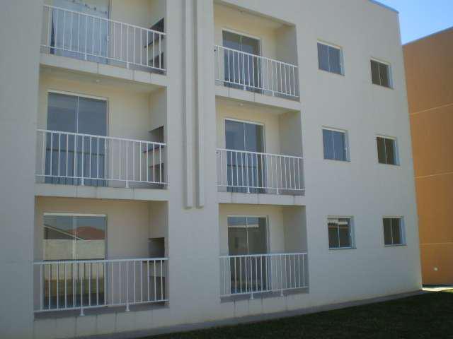Apartamento com 3 Quartos à Venda, 62 m² por R$ 155.000