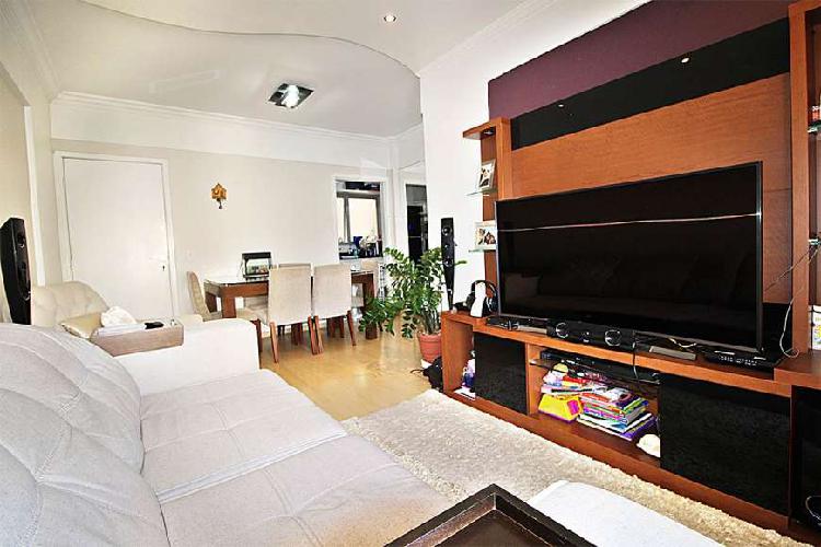 Apartamento com 3 Quartos à Venda, 74 m² por R$ 430.000