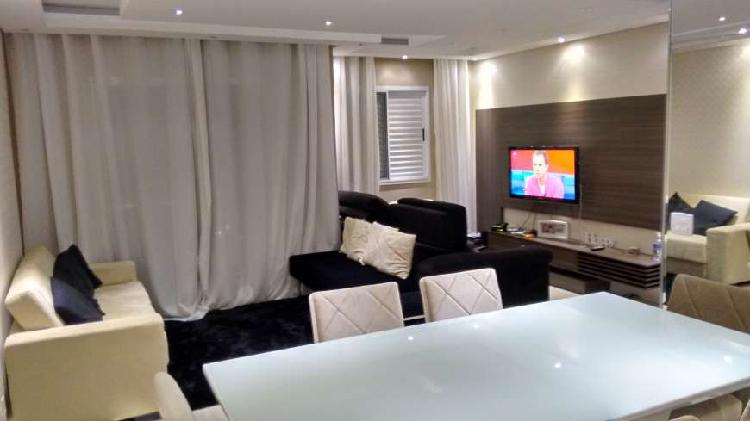 Apartamento com 3 Quartos à Venda, 80 m² por R$ 319.000