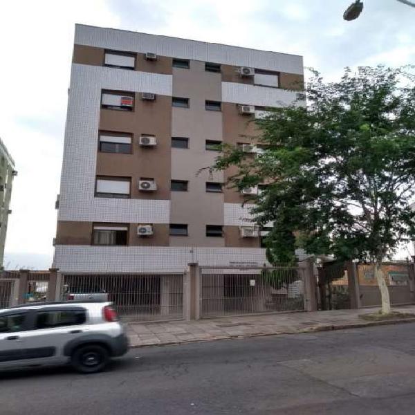 Apartamento com 3 Quartos à Venda, 84 m² por R$ 499.000