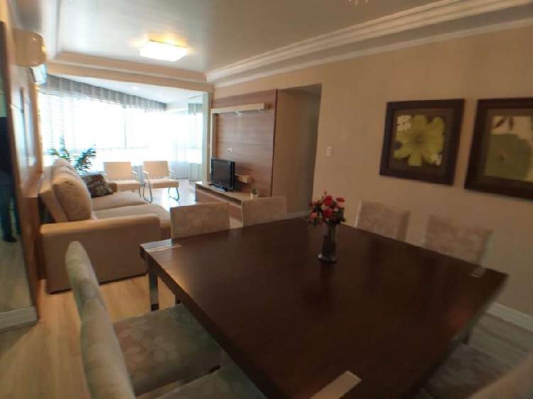Apartamento com 4 Quartos à Venda, 110 m² por R$ 980.000
