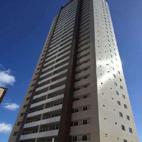 Apartamento com 4 Quartos à Venda, 130 m² por R$ 670.000