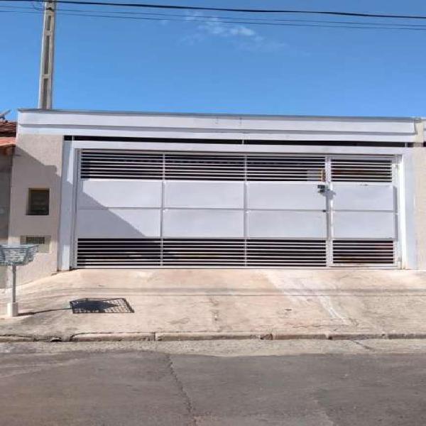 Casa com 2 Quartos à Venda, 125 m² por R$ 160.000 COD.