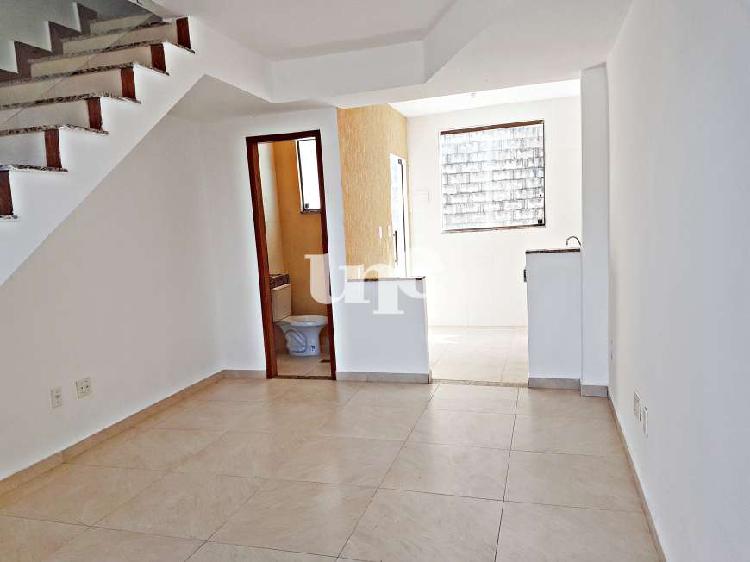 Casa com 2 Quartos à Venda, 56 m² por R$ 220.900 COD.