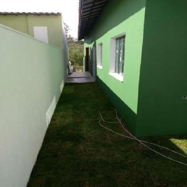Casa com 2 Quartos à Venda, 95 m² por R$ 300.000 COD.