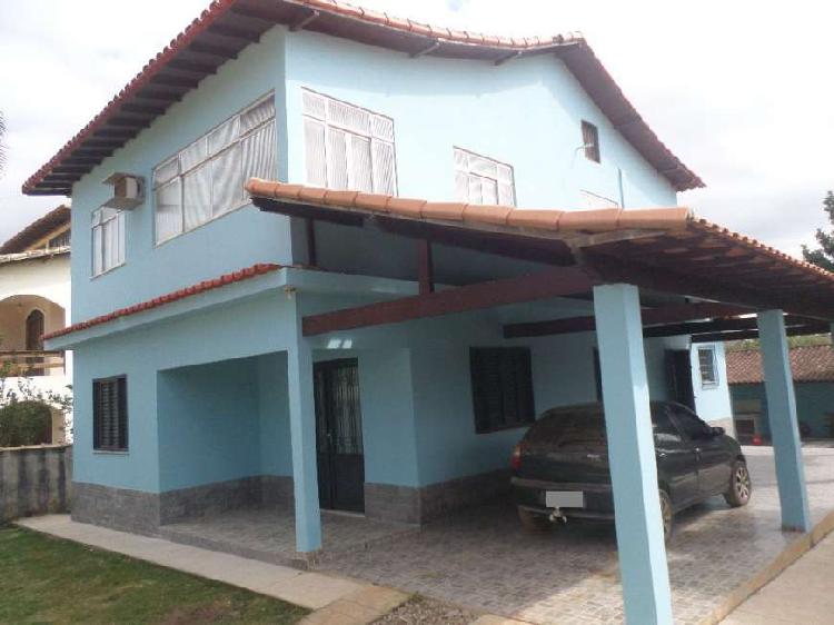 Casa com 3 Quartos à Venda, 284 m² por R$ 280.000 COD.