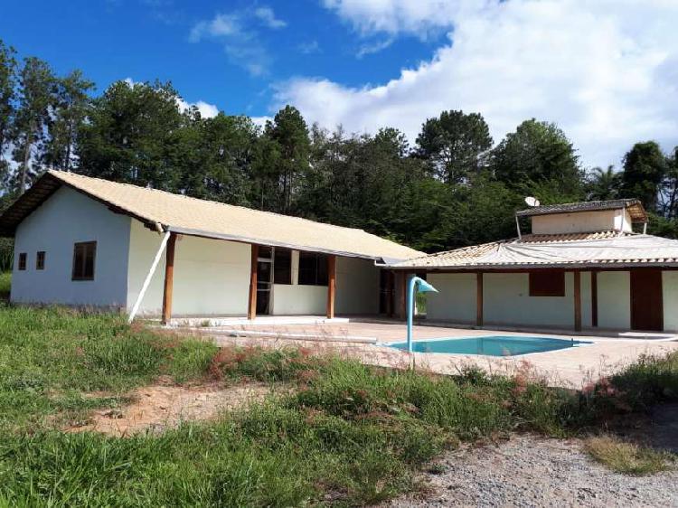 Casa de Condomínio com 3 Quartos à Venda, 80 m² por R$