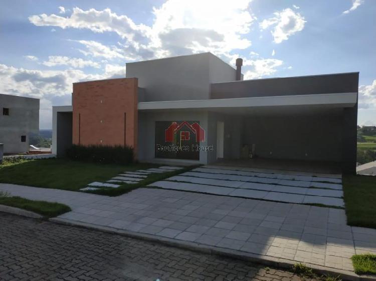 Casa de Condomínio com 4 Quartos à Venda, 316 m² por R$