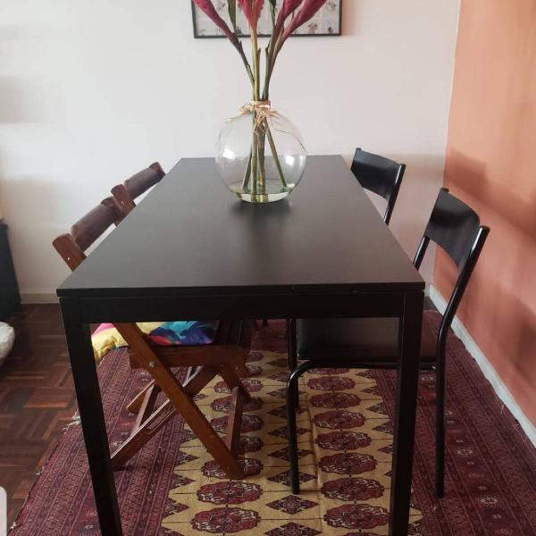 Mesa e Cadeira