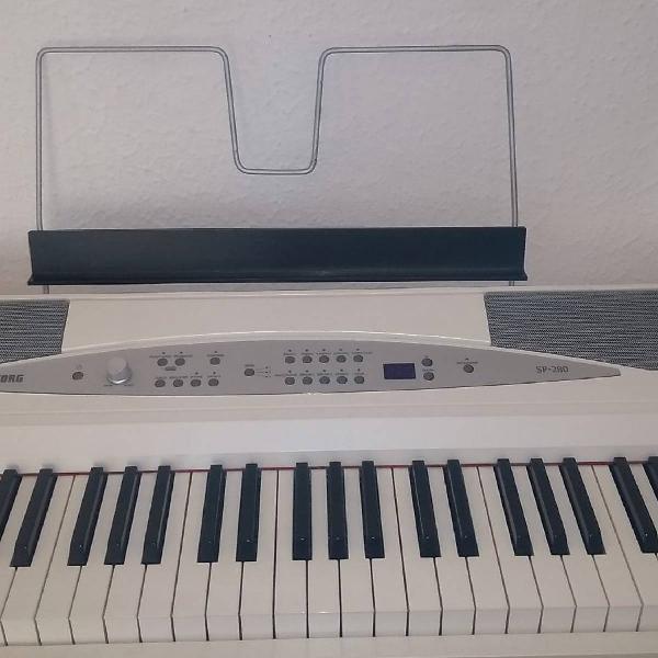 Piano Digital KORG SP 280