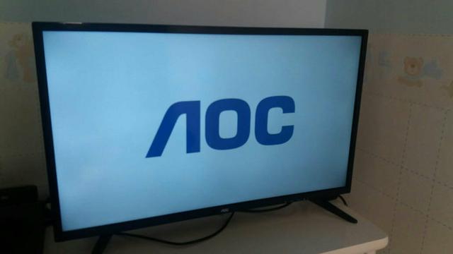 TV led AOC semi nova