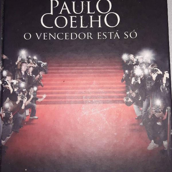 VENDO LIVRO SEMINOVO DE PAULO COELHO ...O VENCEDOR ESTÁ SÓ