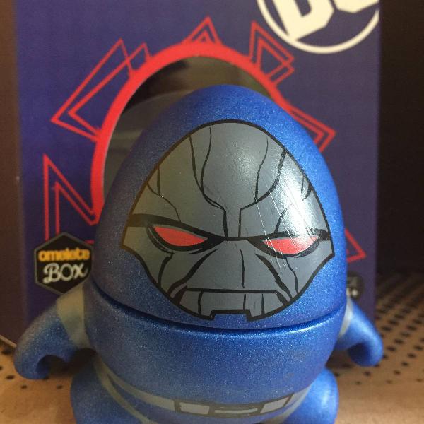 boneco ovoide darkseid