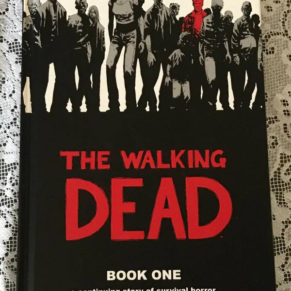 hq the walking dead volume 1