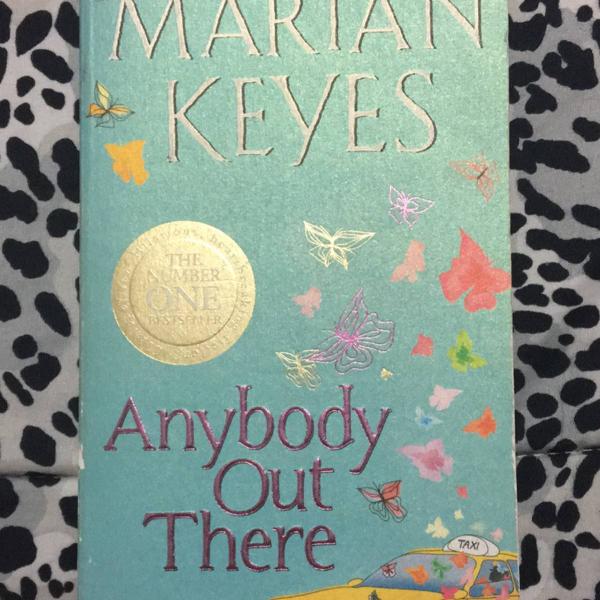 livro anybody out there - marian keyes - edição de bolso,
