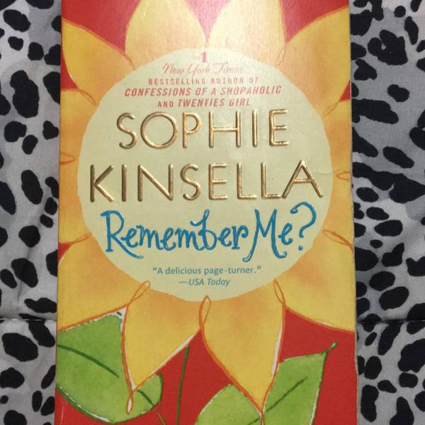 livro remember me - sophie kinsella - edição de bolso, em