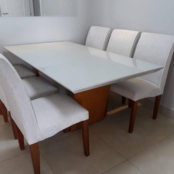 mesa em laca off white com 6 cadeiras