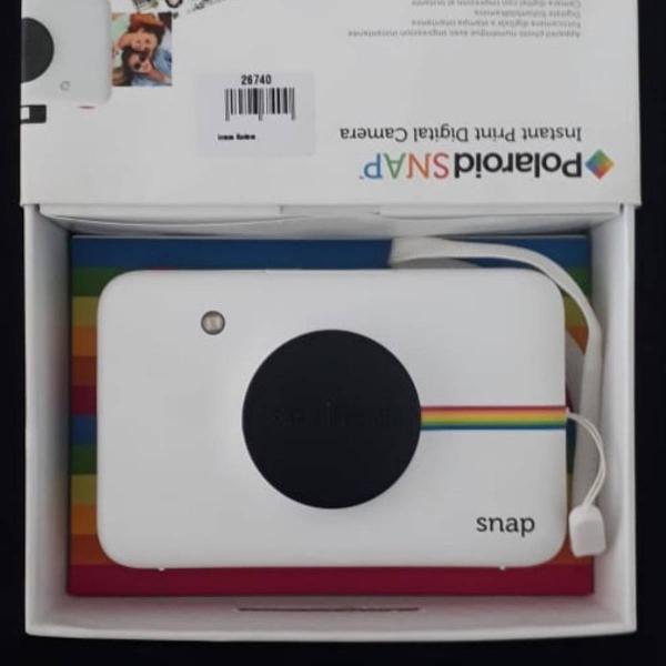 polaroid snap com 4 pacotes de filme. praticamente nova!