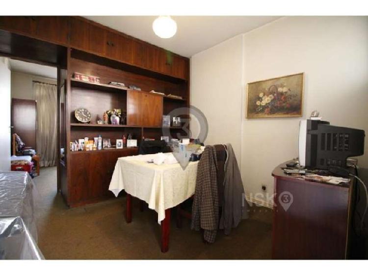 Apartamento com 1 Quarto à Venda, 50 m² por R$ 254.900