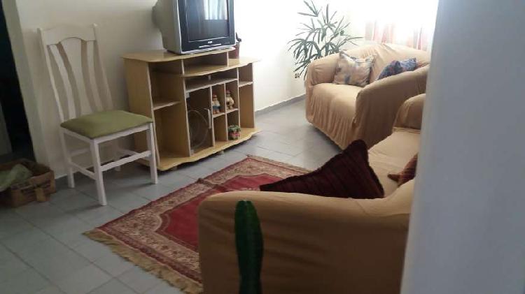 Apartamento com 1 Quarto à Venda, 52 m² por R$ 128.000