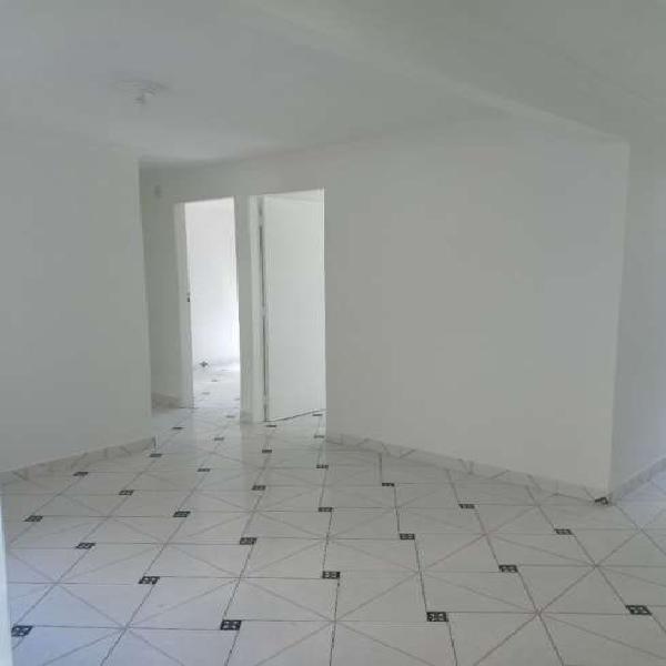 Apartamento com 2 Quartos à Venda, 51 m² por R$ 120.000