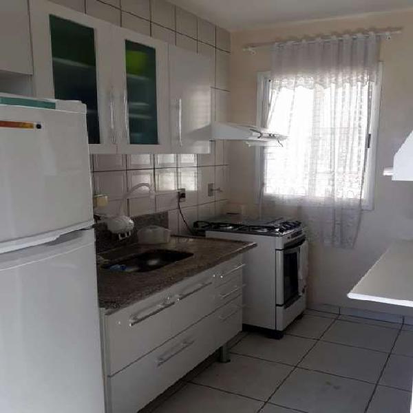 Apartamento com 2 Quartos à Venda, 52 m² por R$ 220.000