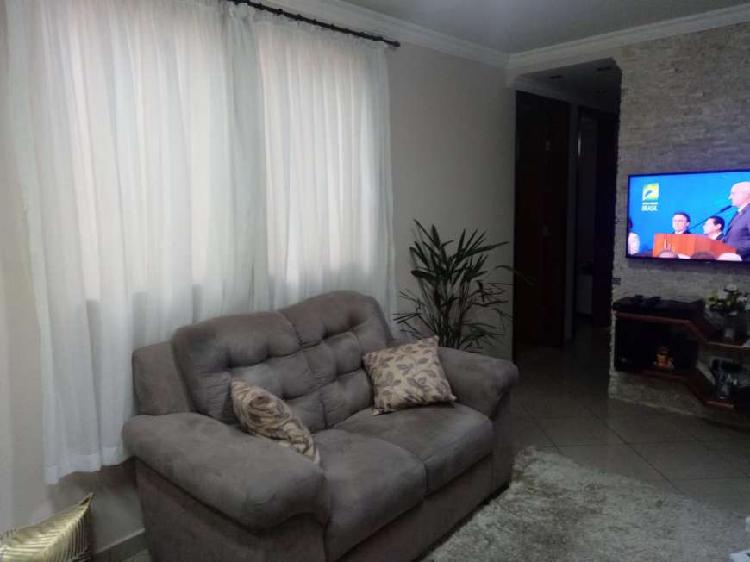 Apartamento com 2 Quartos à Venda, 55 m² por R$ 210.000