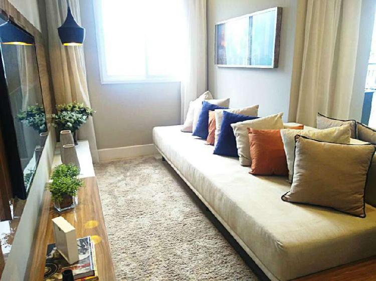 Apartamento com 2 Quartos à Venda, 59 m² por R$ 420.000