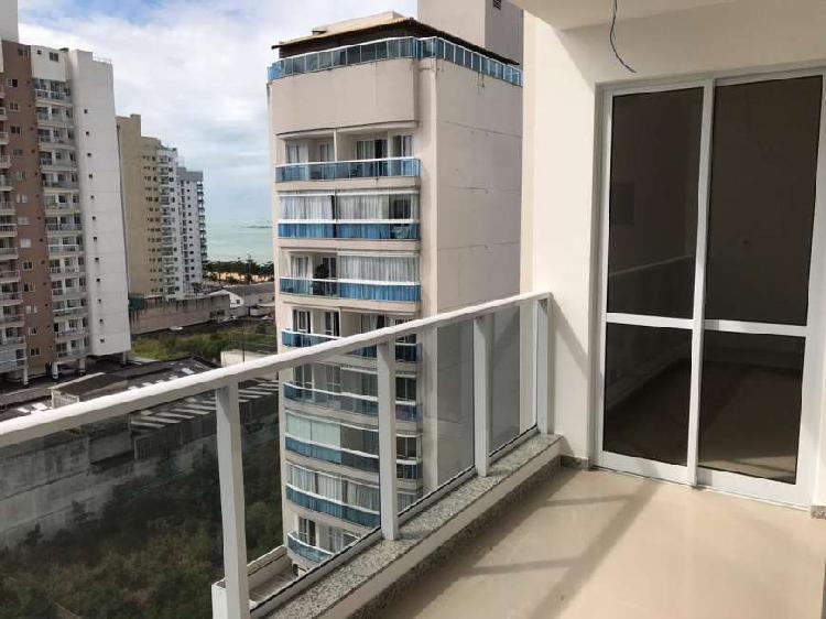 Apartamento com 2 Quartos à Venda, 62 m² por R$ 317.000