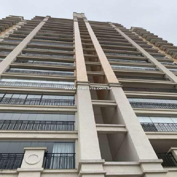 Apartamento com 3 Quartos à Venda, 220 m² por R$ 2.450.000