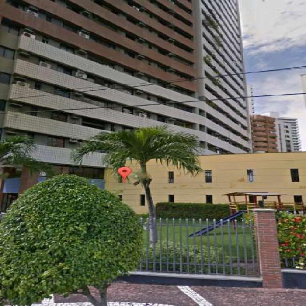 Apartamento com 3 Quartos à Venda, 75 m² por R$ 340.000