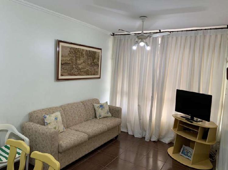 Apartamento com 3 Quartos à Venda, 96 m² por R$ 350.000