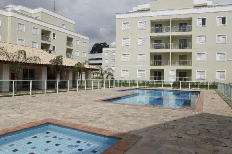 Apartamento com 3 Quartos à Venda, 99 m² por R$ 269.000