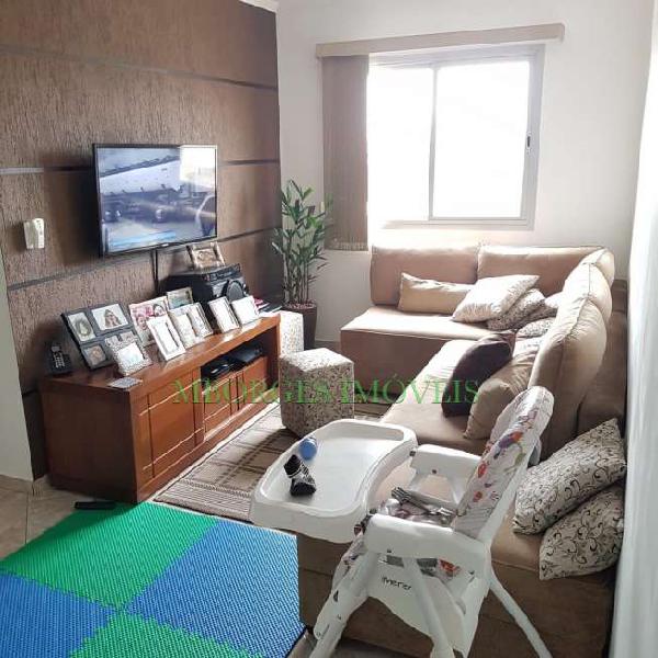 Apartamento com 3 Quartos para Alugar, 75 m² por R$