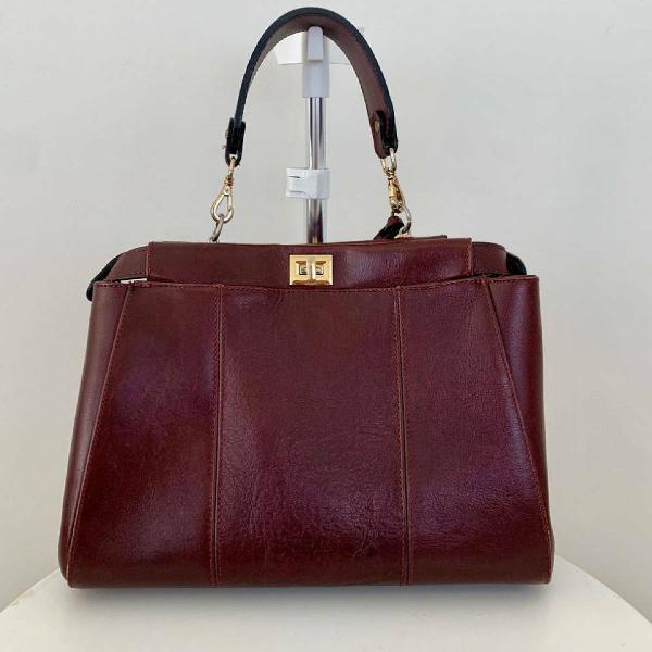 Bolsa Arezzo em couro - modelo peekaboo