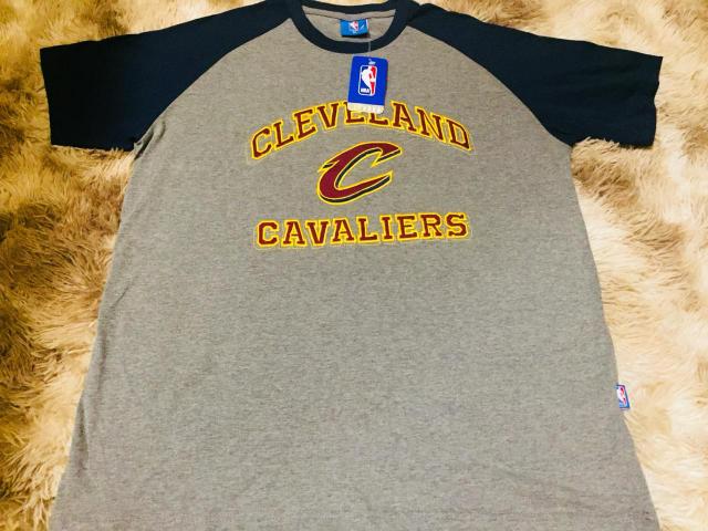Camiseta Cleveland Cavaliers - Cinza
