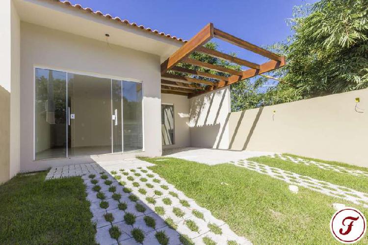 Casa com 2 Quartos à Venda, 70 m² por R$ 280.000 COD. 6976