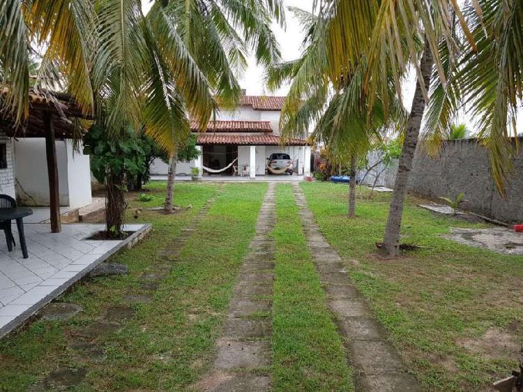 Casa com 4 Quartos à Venda, 220 m² por R$ 350.000 COD.