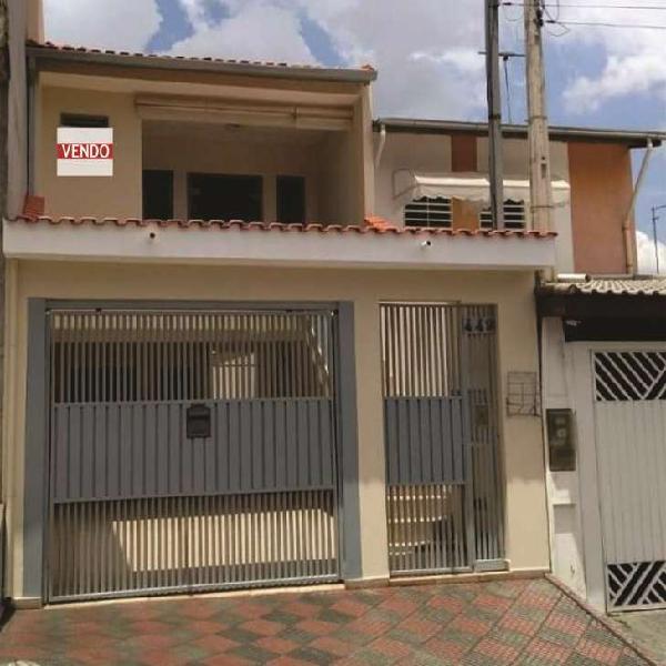 Casa com 5 Quartos à Venda, 229 m² por R$ 530.000 COD.