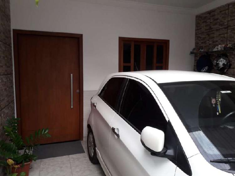 Casa de Condomínio com 2 Quartos à Venda, 127 m² por R$