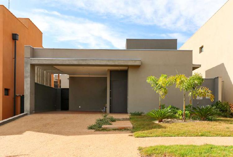 Casa de Condomínio com 3 Quartos à Venda, 170 m² por R$