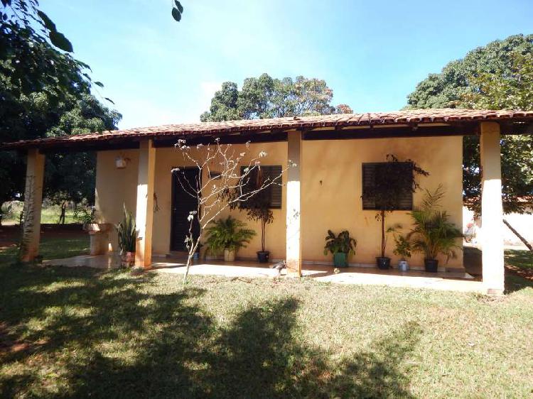 Chácara com 3 Quartos à Venda, 29000 m² por R$ 400.000