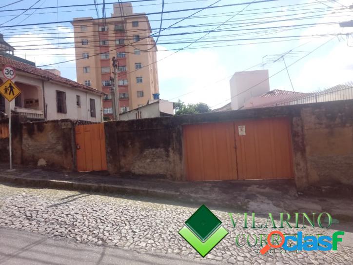 Dois lotes no melhor ponto do Colégio Batista