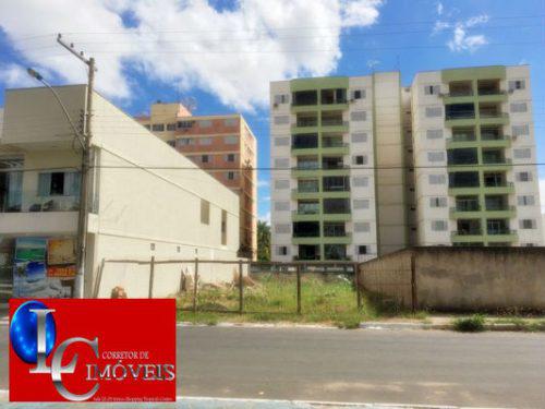 Lote com 408m na Praça 4Rodas,escriturado,excelente para