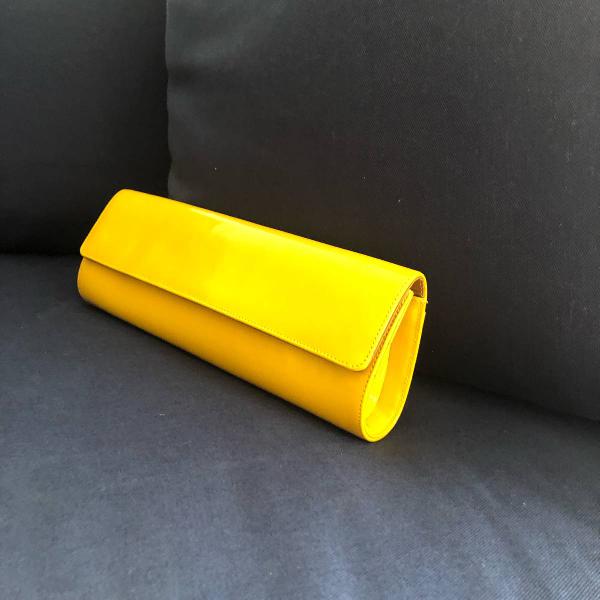bolsa carteira amarela