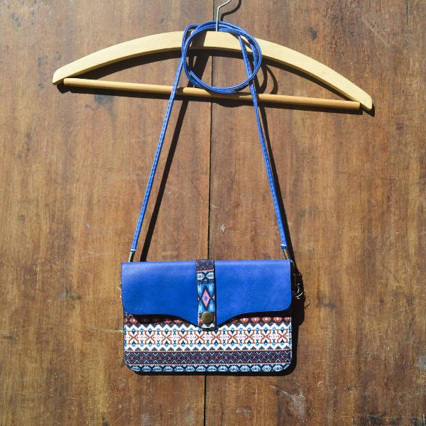 bolso courinho étnico azul