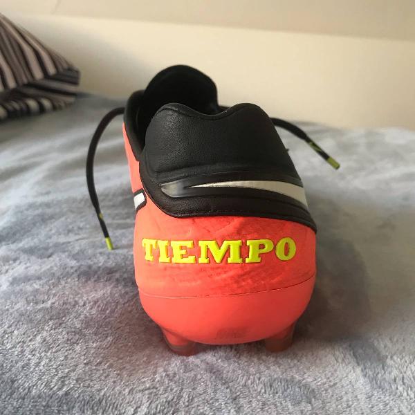 chuteira nike tiempo