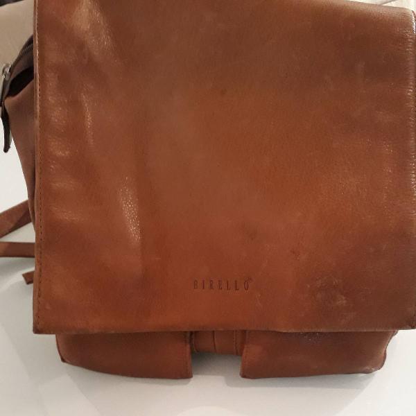 mochila de costas em couro marrom